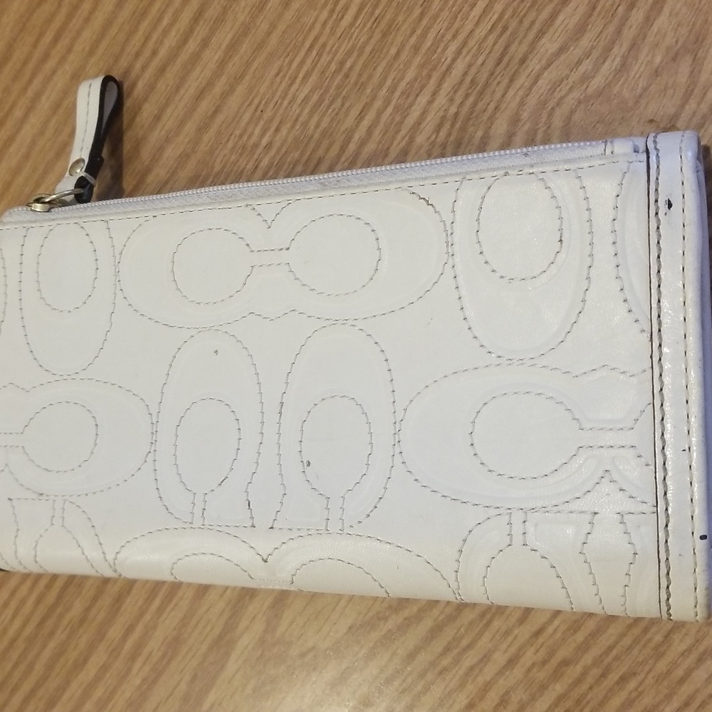 Coach Wallet - Picture 4 of 9